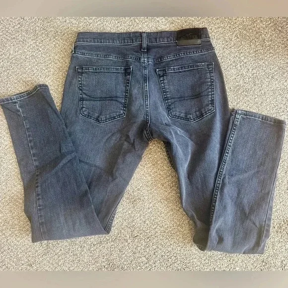 Hollister Jeans - Picture 3 of 3